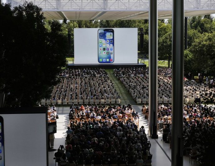apple-announces-ios-26:-when-is-it-coming,-and-what-devices-can’t-get-it?