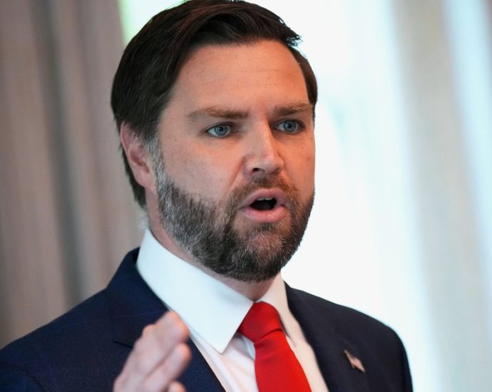 jd-vance-hints-he’s-ok-with-deporting-menswear-writer-who-mocks-his-attire