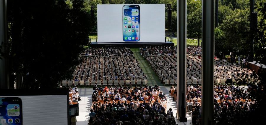 apple-unveils-ios-26-and-a-new-‘liquid-glass’-design