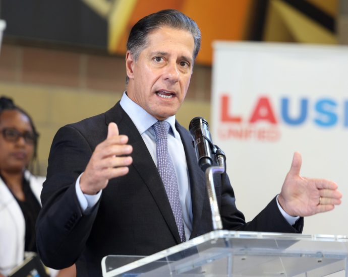 “prepared-for-everything”:-la-school-police-ordered-to-protect-students-from-ice