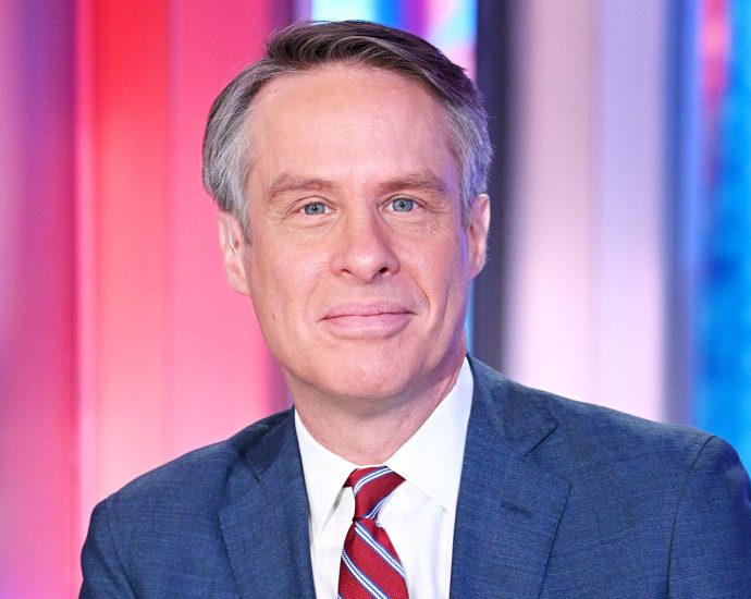 abc-journalist-terry-moran-out-at-network-after-social-media-post-about-stephen-miller