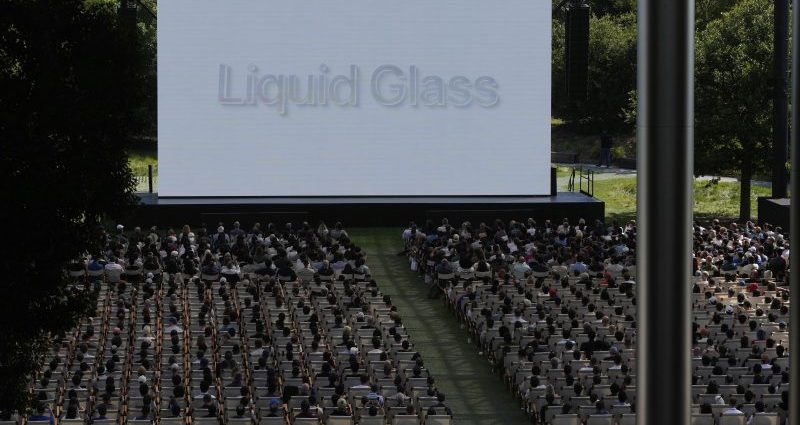 liquid-glass:-what-is-apple’s-new-design-feature,-and-when-is-it-available?