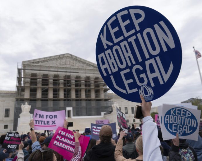 house-committee-votes-to-repeal-law-that-protects-abortion-clinics-from-violence