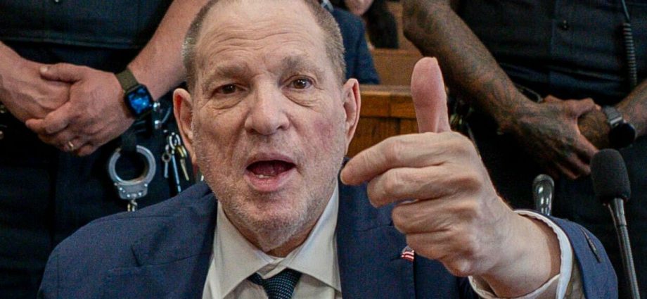 new-york-jury-convicts-harvey-weinstein-of-top-charge-in-#metoo-sex-crimes-retrial