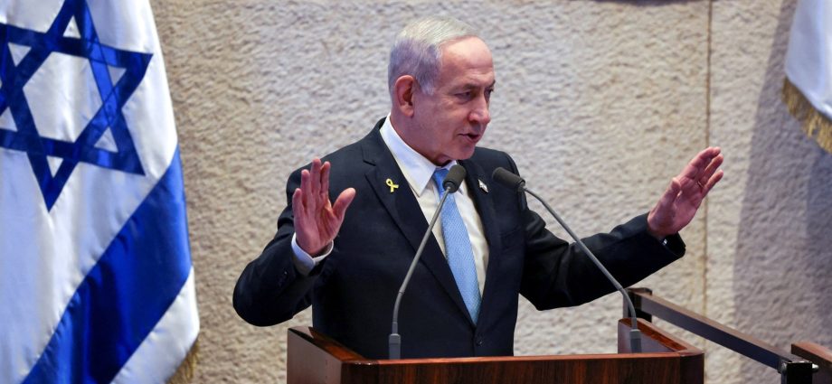 analysis:-is-israel-planning-to-strike-iran,-or-is-it-bluffing?