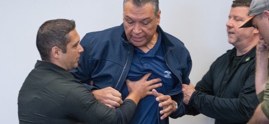 senator-alex-padilla’s-detention-is-being-celebrated-on-the-right