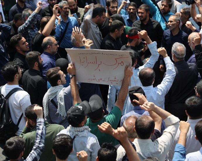 iranians-react-with-fear-and-anger-after-israel-bombs-iran