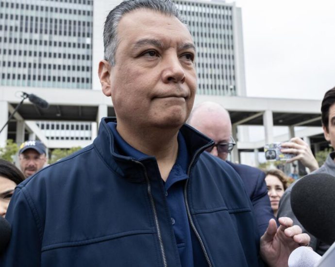 reactions-to-padilla-incident-fall-mostly-along-party-lines