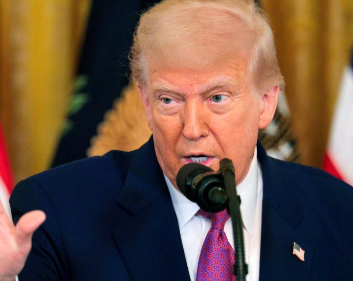 the-traitor-reacts-to-‘no-kings’-protests-with-a-‘hell’-ish-whine
