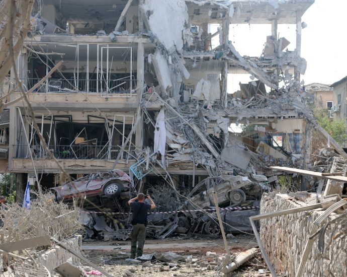 iran-launches-retaliatory-strikes-on-israel