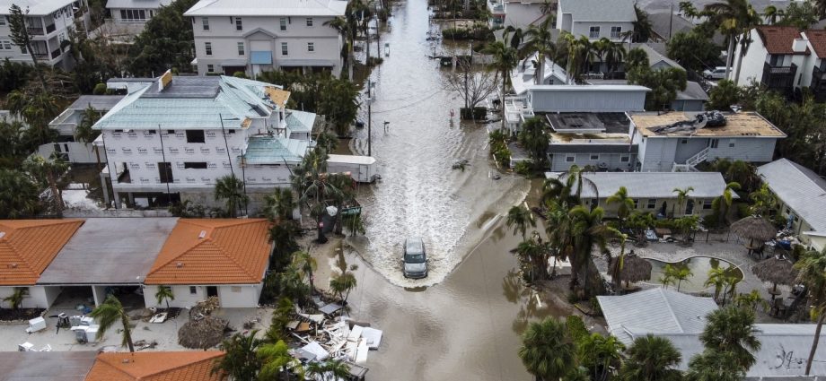 live-in-a-hurricane-prone-area?-here’s-how-to-prepare-your-home-for-flooding