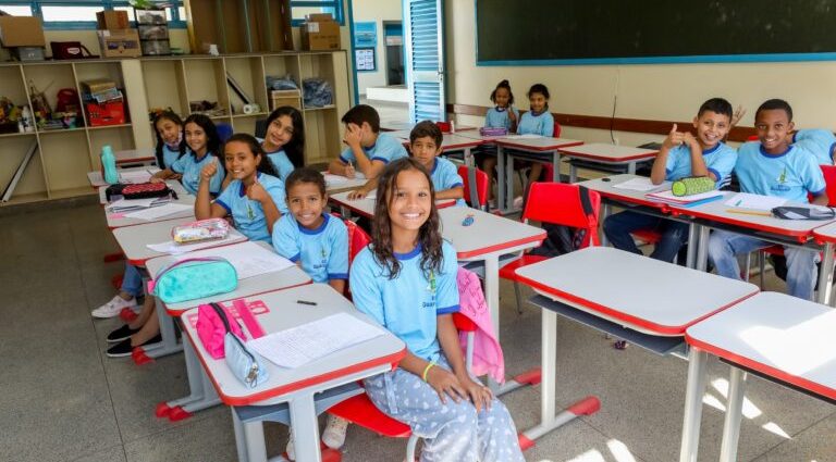 New environmental licensing will build a power plant in the Cerrado and demolish a school