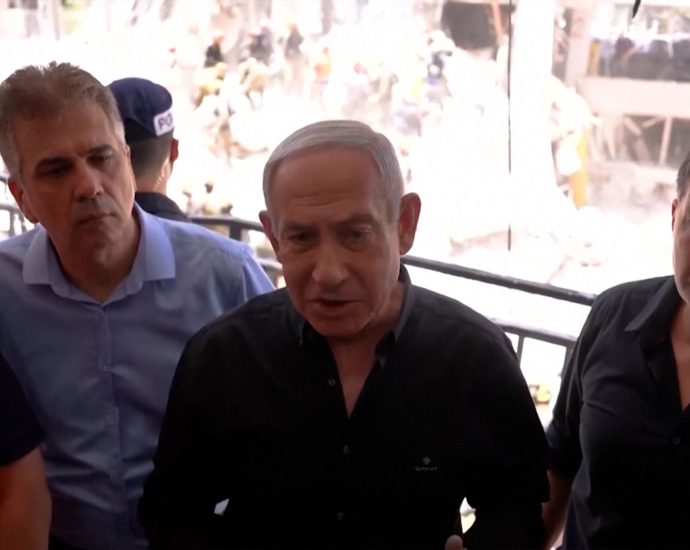 netanyahu-visits-site-of-iranian-missile-strike-in-israel