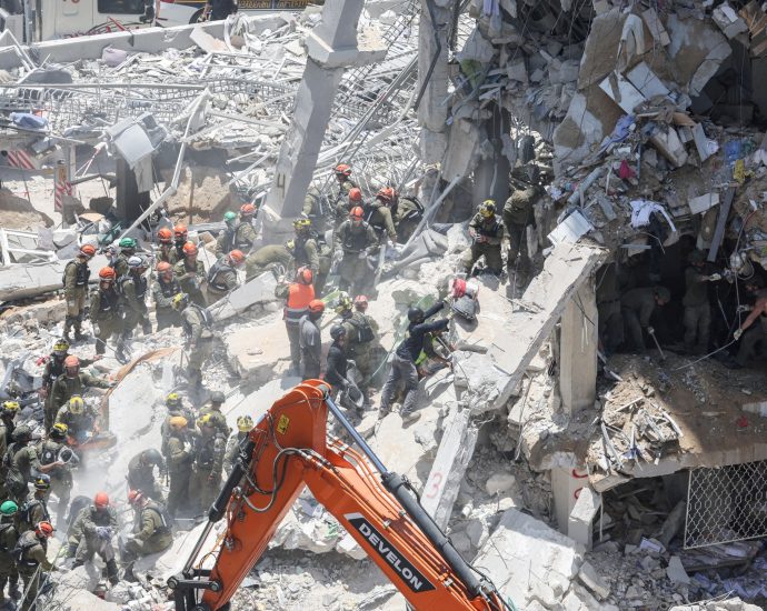 bombardment,-strikes,-deaths-in-third-day-of-fierce-israel-iran-conflict