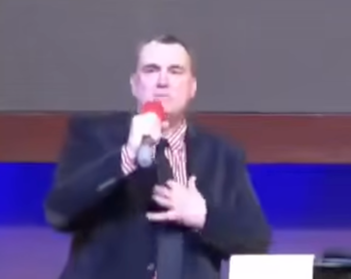 man-accused-of-killing-minnesota-lawmakers-once-preached-about-abortion-and-sexual-orientation