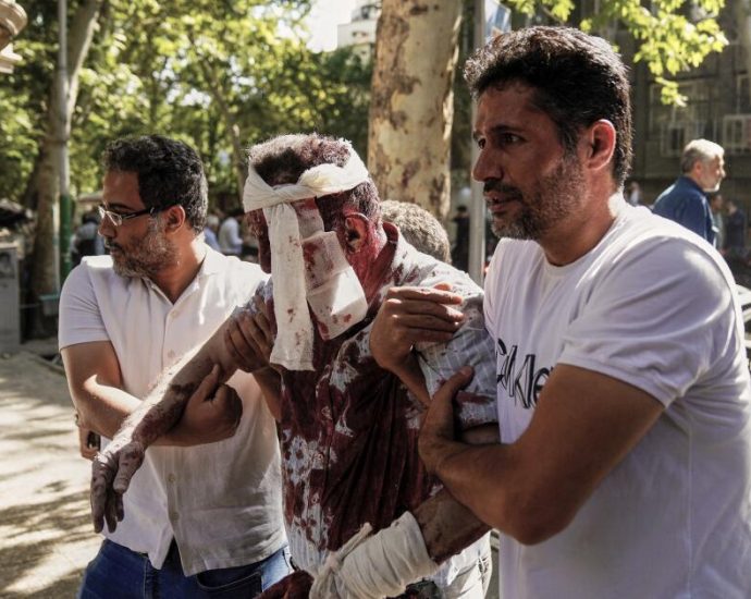 israel-and-iran-show-no-sign-of-ending-attacks-as-missile-barrages-continue