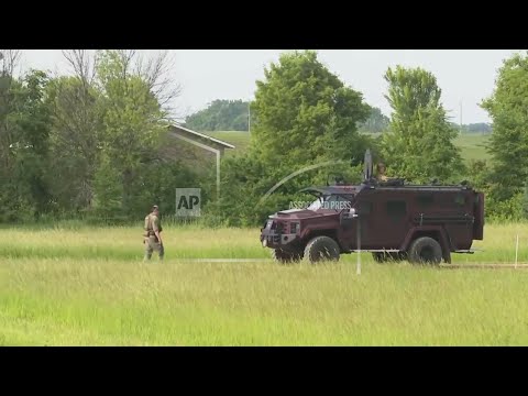 search-for-suspect-in-shooting-of-2-minnesota-lawmakers-leads-to-one-of-his-vehicles-in-rural-area