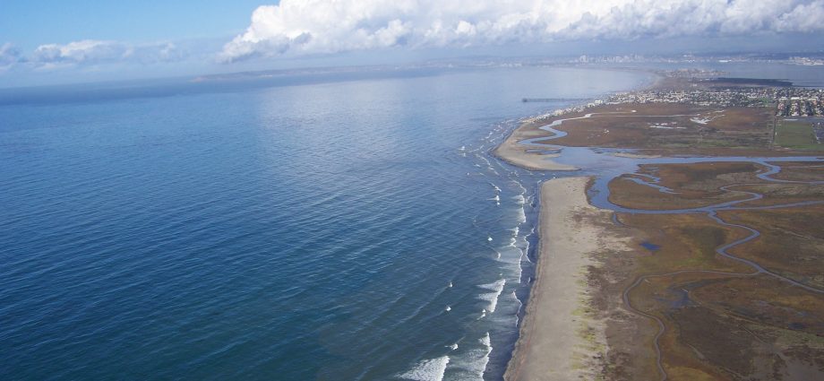NASA Sensor on Space Station Eyes Contamination off California Coast