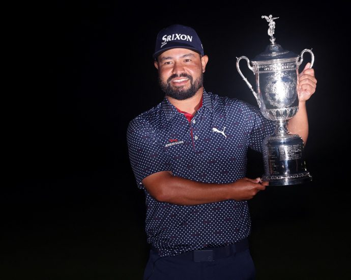 golf:-jj-spaun-wins-rainy-us-open-for-first-major-title
