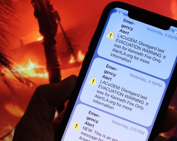 emergency-alerts-go-out-in-spanish-and-english,-but-what-happens-if-you-speak-another-language?