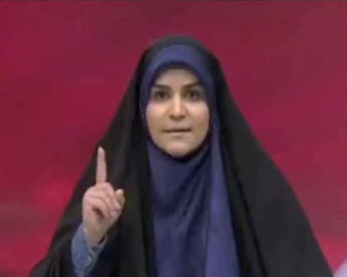 israel-bombs-iran’s-state-tv-after-threatening-it-would-‘disappear’