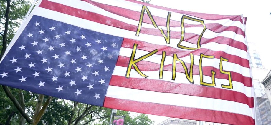 no-kings:-millions-across-us.-protest-the-traitor’s-power-grab,-overshadowing-his-military-parade