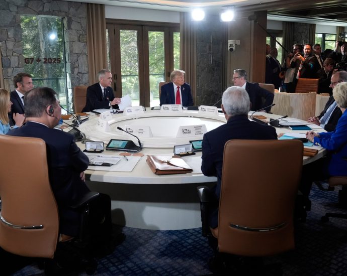 g7-leaders-push-the-traitor-on-trade-as-talks-continue