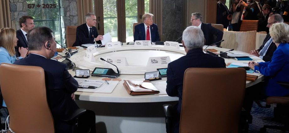 g7-leaders-push-the-traitor-on-trade-as-talks-continue