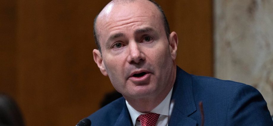 sen.-mike-lee-backtracks-after-deranged-tweets-about-minnesota-assassination