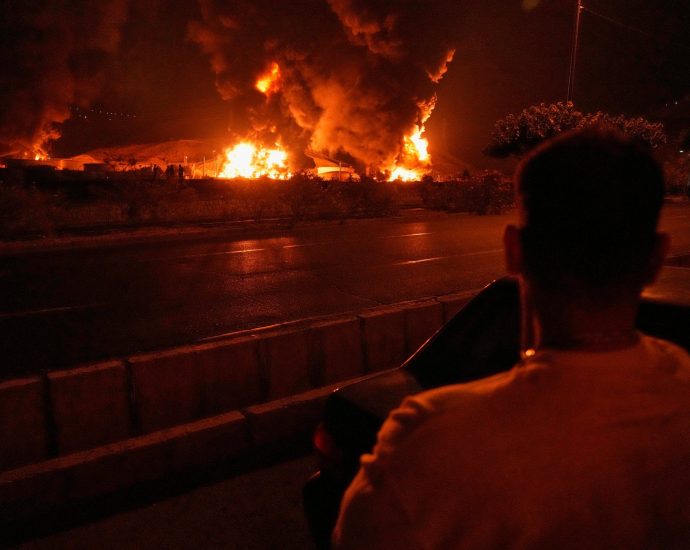 iran-israel-conflict-raises-alarm-in-pakistan-amid-fears-over-own-security