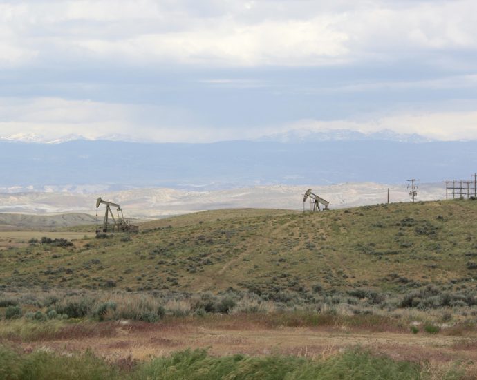 usgs-touts-potential-oil-and-gas-resources-beneath-public-lands-in-updated-survey