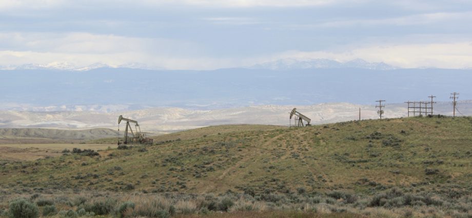 usgs-touts-potential-oil-and-gas-resources-beneath-public-lands-in-updated-survey