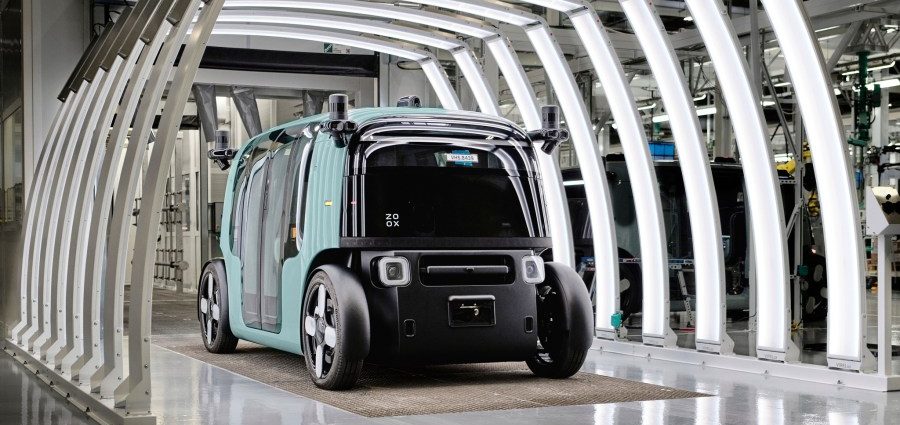 amazon-hopes-to-deliver-10,000-robotaxis-annually-with-new-factory,-challenging-waymo