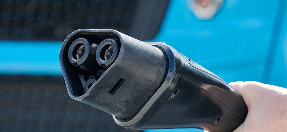 scania-to-roll-out-mcs-capable-electric-trucks-in-europe-in-2026