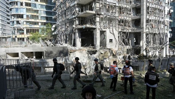 hospital-in-southern-israel-hit-by-iranian-missile,-officials-say