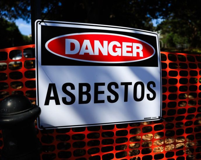 the-epa-plans-to-‘reconsider’-ban-on-cancer-causing-asbestos