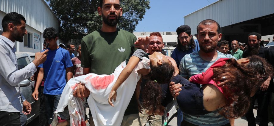 what-israel-has-been-doing-in-gaza,-while-attacking-iran