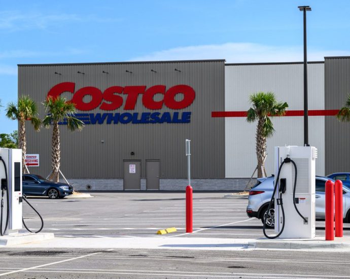 electric-era-installs-200-kw-battery-backed-ev-chargers-in-just-54-days