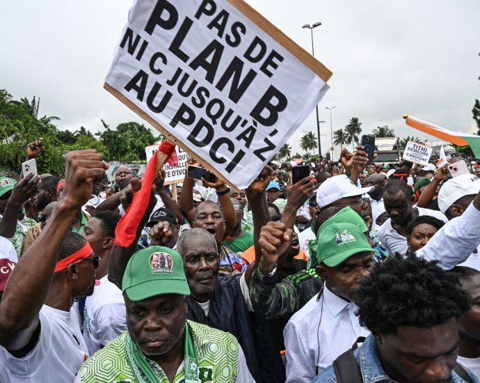 ‘thithi-president!’:-supporters-rally-for-banned-ivorian-opposition-hopeful