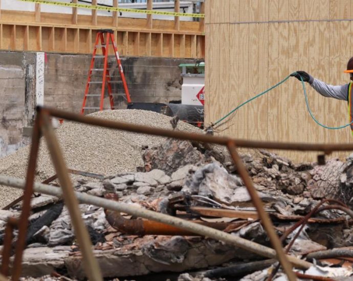 la.-needs-new-authority-to-oversee-rebuilding-after-firestorms,-panel-says