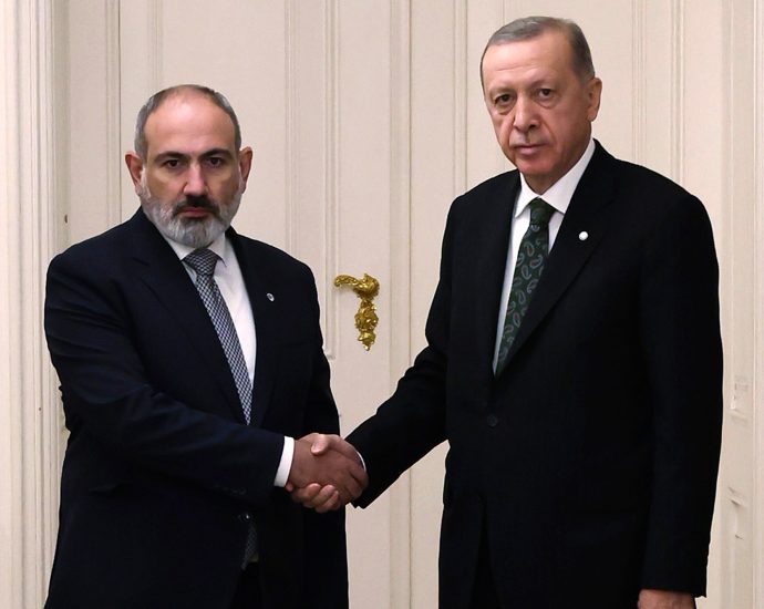 armenian-pm-in-turkiye-for-‘historic’-visit-aimed-at-normalising-ties