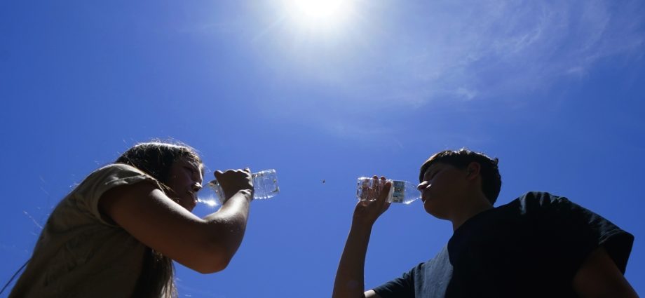 it’s-the-humidity-that-gets-you.-here’s-why-—-and-tips-for-dealing-with-muggy-days