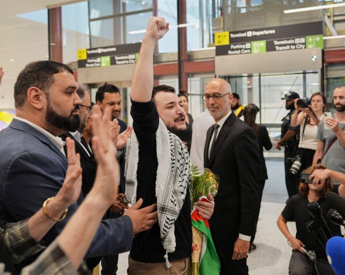 mahmoud-khalil-vows-to-continue-to-‘speak-up-for-palestine’-after-release