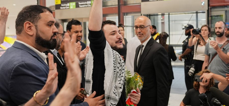mahmoud-khalil-vows-to-continue-to-‘speak-up-for-palestine’-after-release