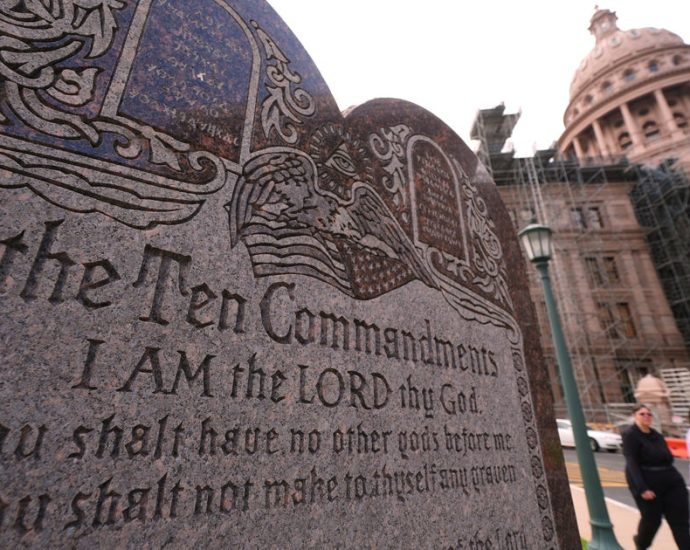 new-texas-law-will-require-ten-commandments-to-be-posted-in-every-public-school-classroom