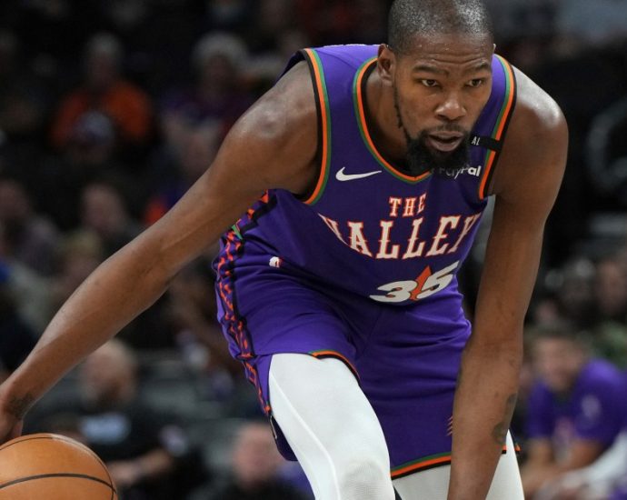 durant-traded-to-houston-rockets-for-green,-brooks,-picks:-report
