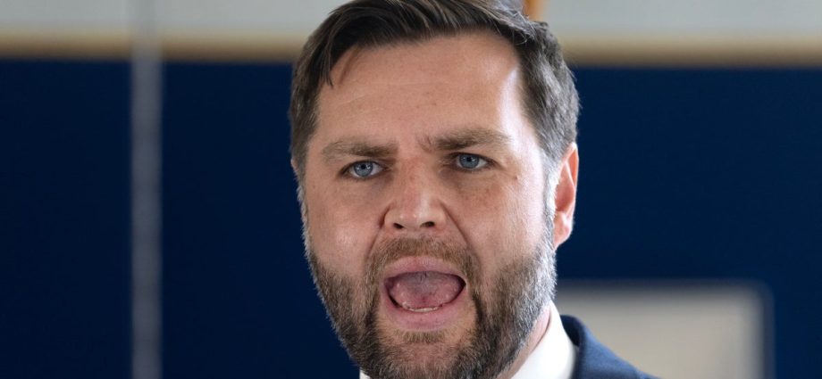 the-traitor-promised-to-keep-the-us-out-of-middle-east-wars-now-vance-has-a-new-justification.
