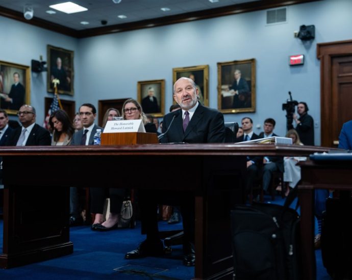 The Traitor Team’s Reworking Delays Billions in Broadband Build-Out