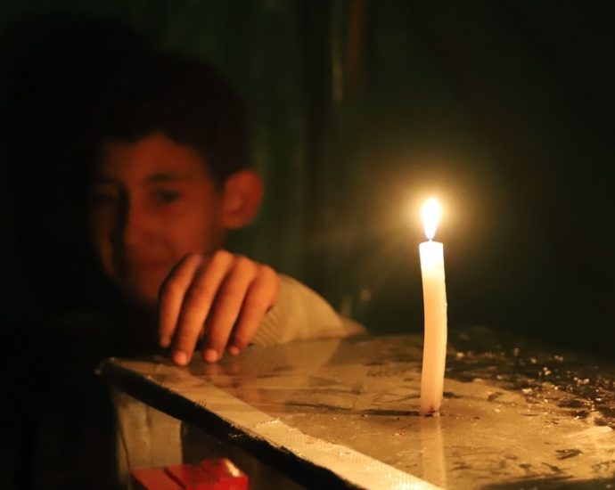 energy-crisis-adds-to-survival-threats-in-war-torn-gaza:-ngo