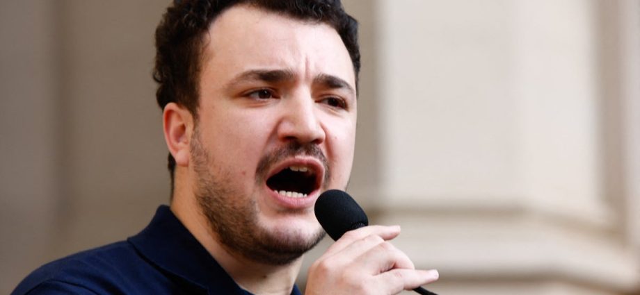 mahmoud-khalil-describes-ice-detention-as-a-‘stain’-on-the-us.